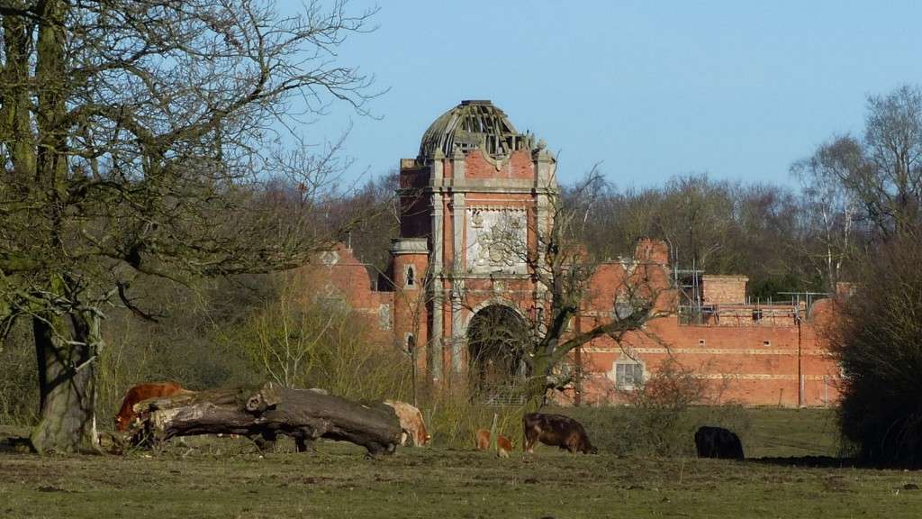 Bradgate Stables, Groby, Leicestershire, 2015.  Photo: Mat Facione CC BY-SA 2.0