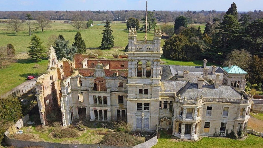 Overstone Hall, Northampton.  Victorian Society - Ten Most Endangered Buildings