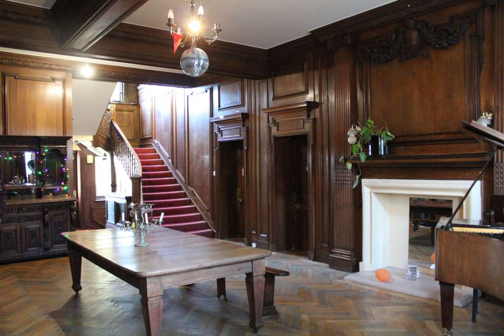 The main reception hall with original panelling (Barnet Society)