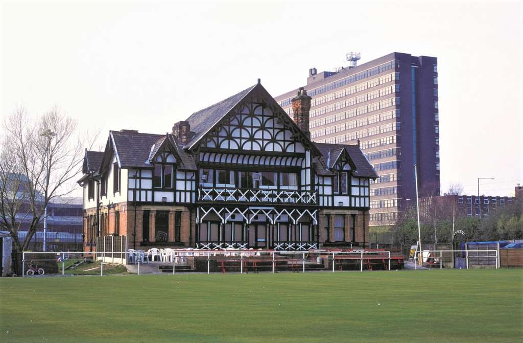 Old Trafford Bowling Club (Simon Inglis)