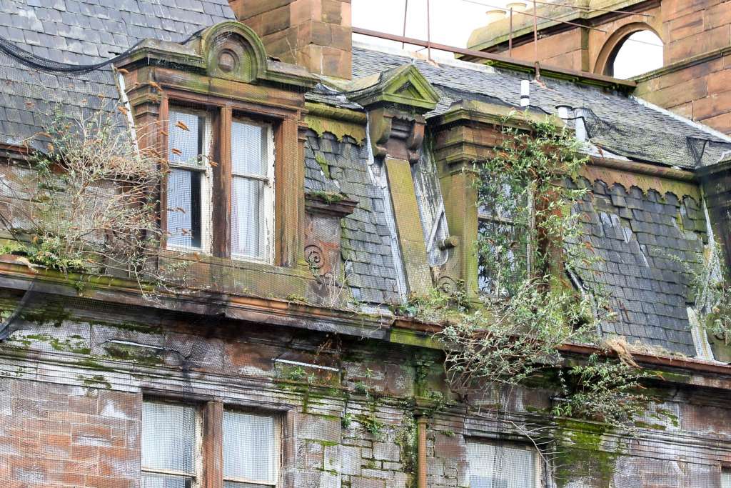 The hotel has been left to rot by the current owner since 2014 [Credit: Catherine Hunter]