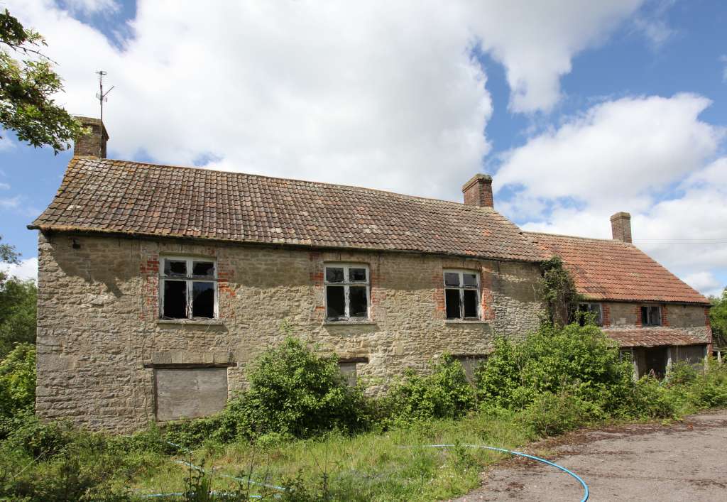 Studley Grange Farmhouse, Swindon, Wiltshire - May 2022 - R and S Jones