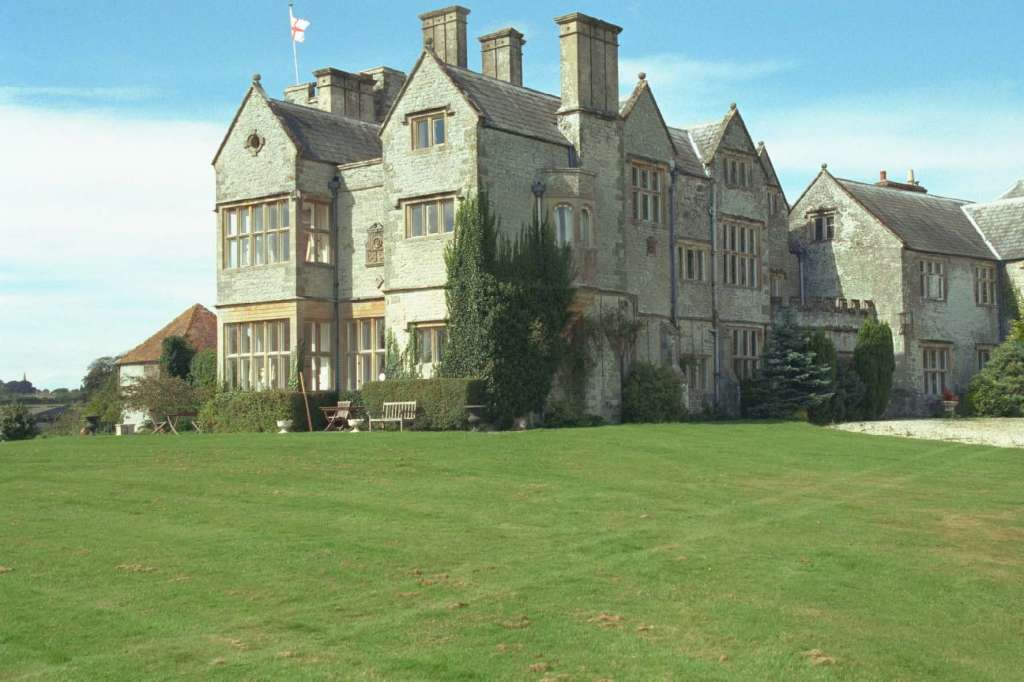 Grade I listed Zeals House in Wiltshire (G.M Cotton)